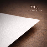 Närbild på 230 g museikvalitetspapper – papper för posters
