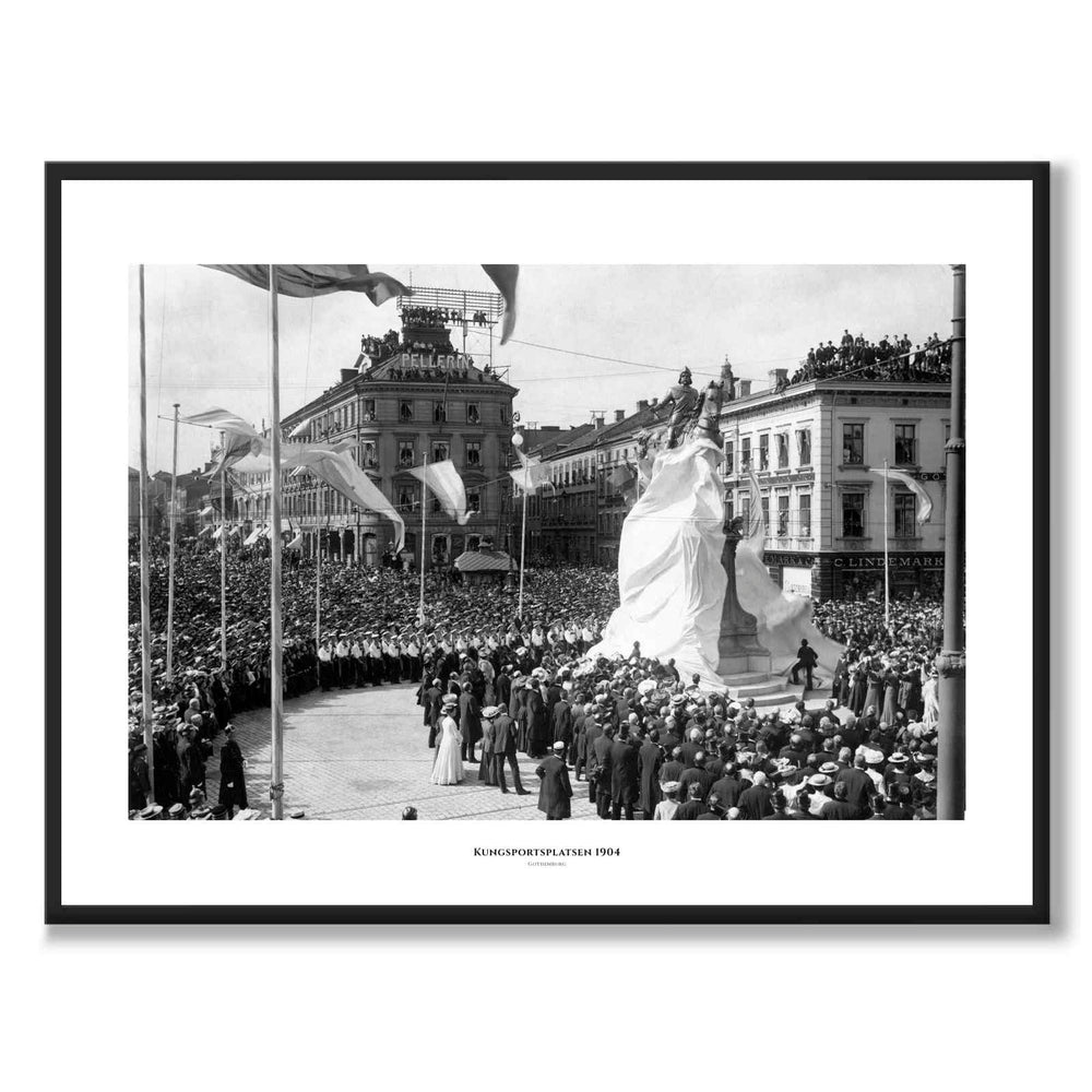 Kungsportsplatsen 1904 as a historic Gothenburg poster from Historly – with white border and title